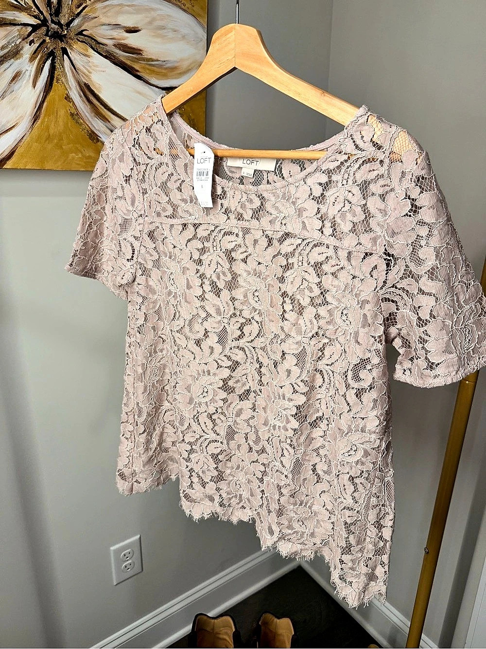 LOFT lace blouse Floral Lace Short Sleeve Pink Size Small NWT
